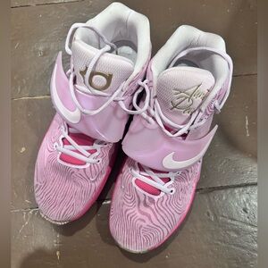 Nike Pink Basketball Shoes